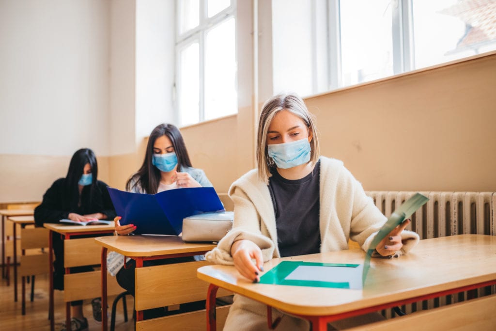 Maskenpflicht in der Klasse? Foto: Nenad Stojnev