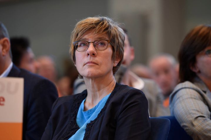 Sprach sich für die Quote aus: Ehemalige Parteichefin Kramp-Karrenbauer
